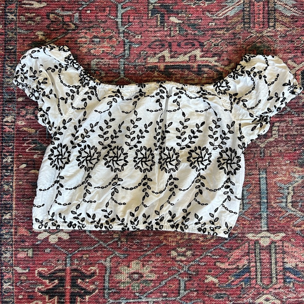 embroidered off shoulder crop top